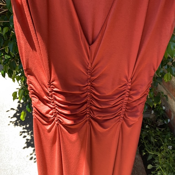 Deep orange/rust color - Picture 4 of 6